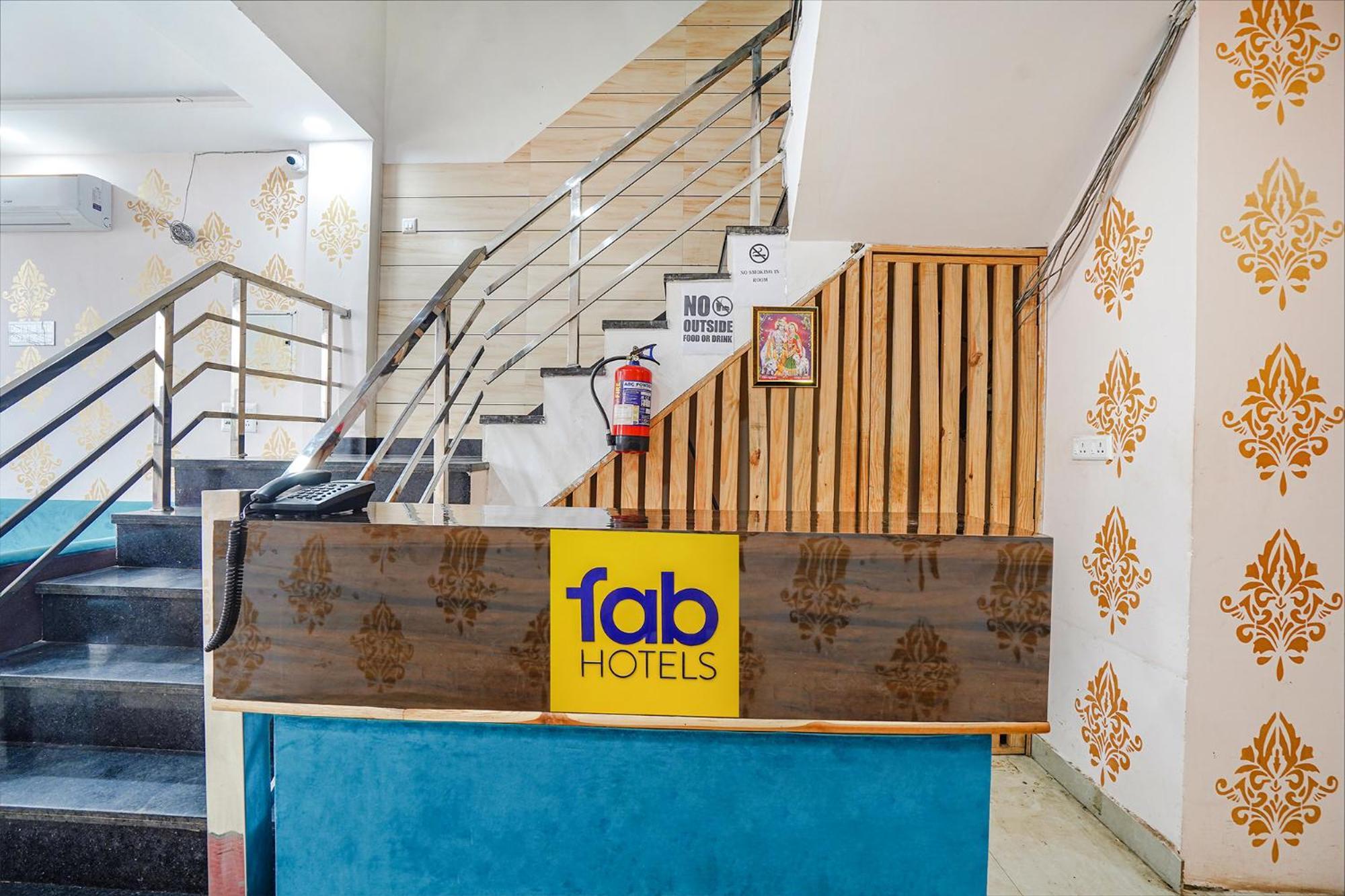 Fabhotel Akash Inn アーグラ エクステリア 写真