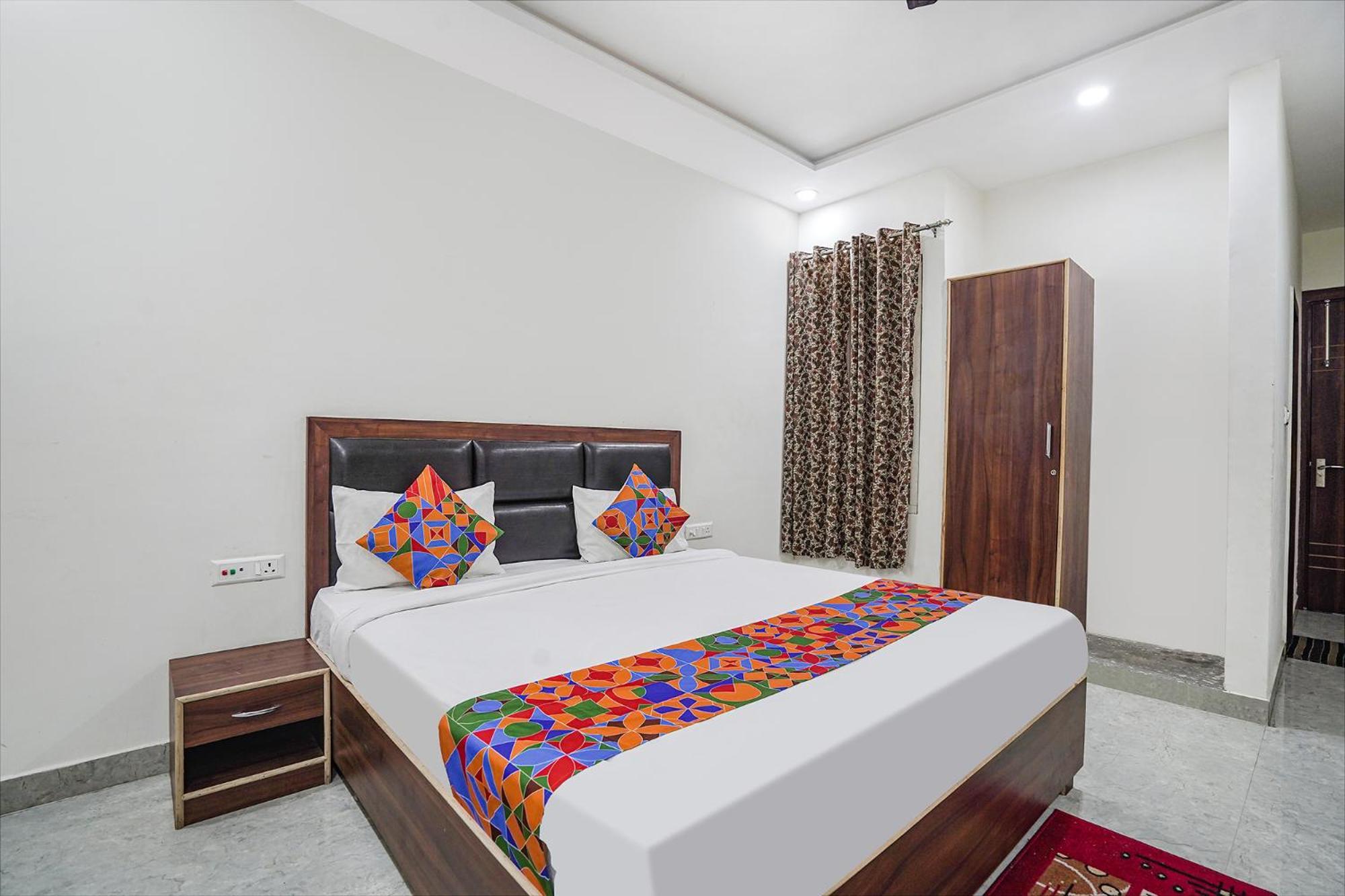 Fabhotel Akash Inn アーグラ エクステリア 写真